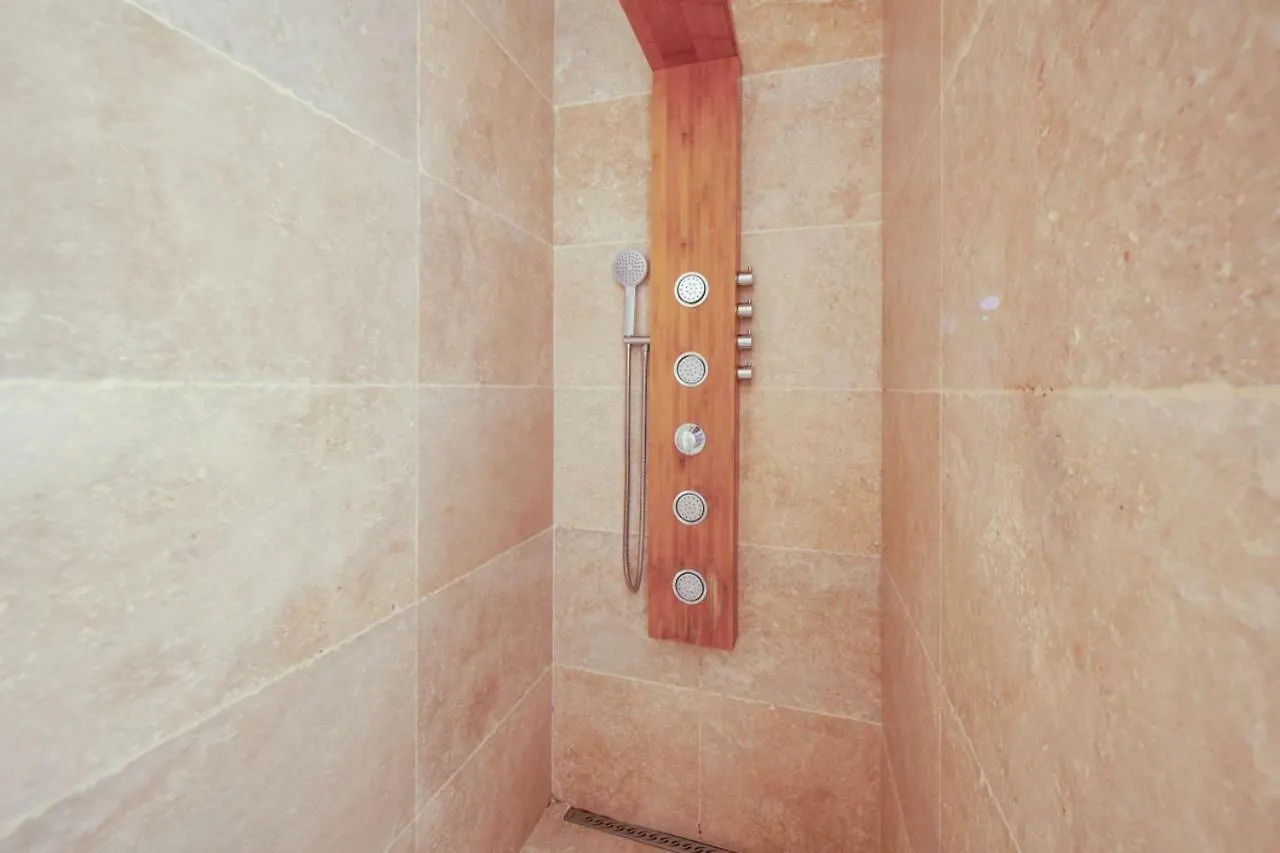 Luckey Homes - Rue Germain Pilon * Paris